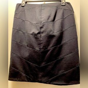INC Lined Chevron Design Skirt sz 10